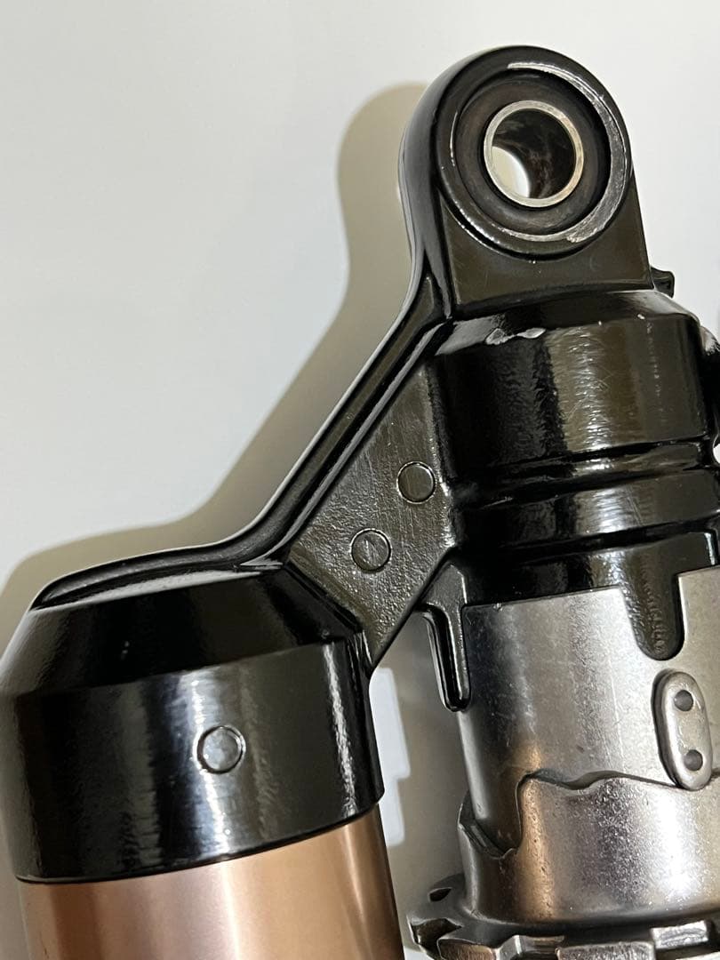 ゼファーχ 純正リアサスペンション