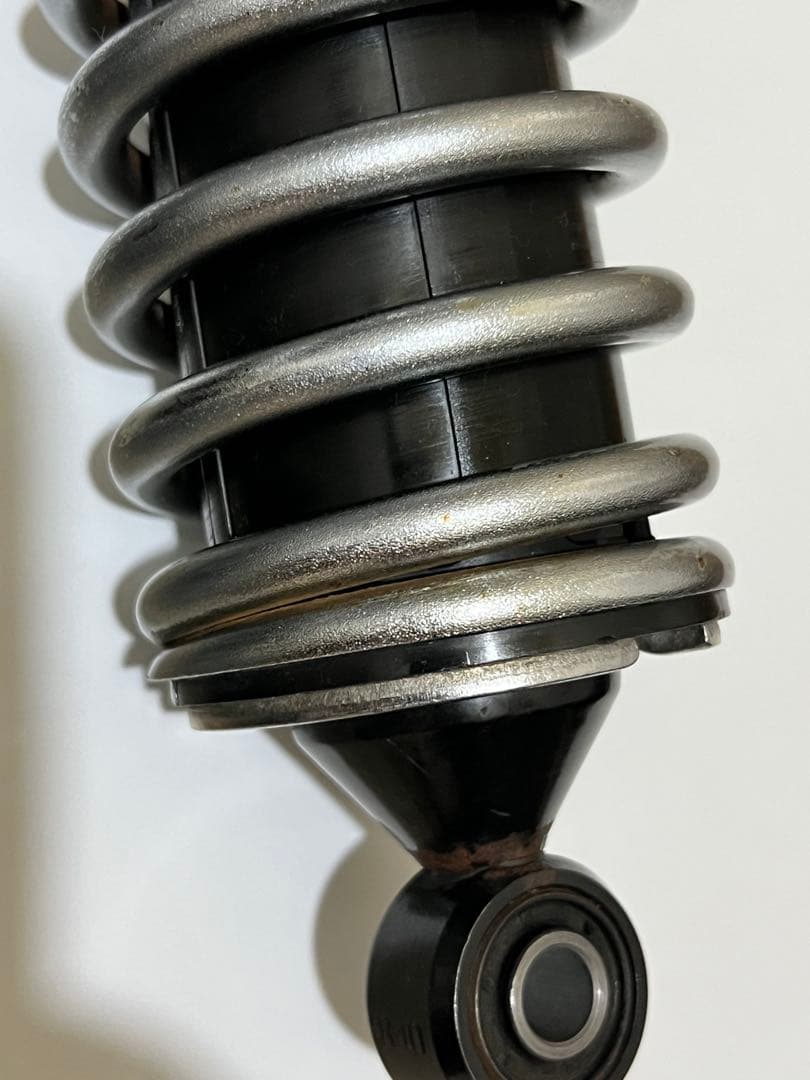 ゼファーχ 純正リアサスペンション