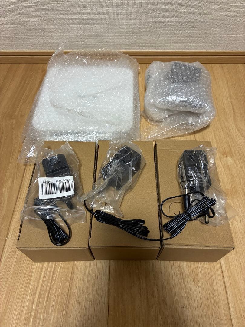 防犯カメラ　ワイヤレス対応ネットワークカメラ　CNW3SZ11 CNW3CBF1