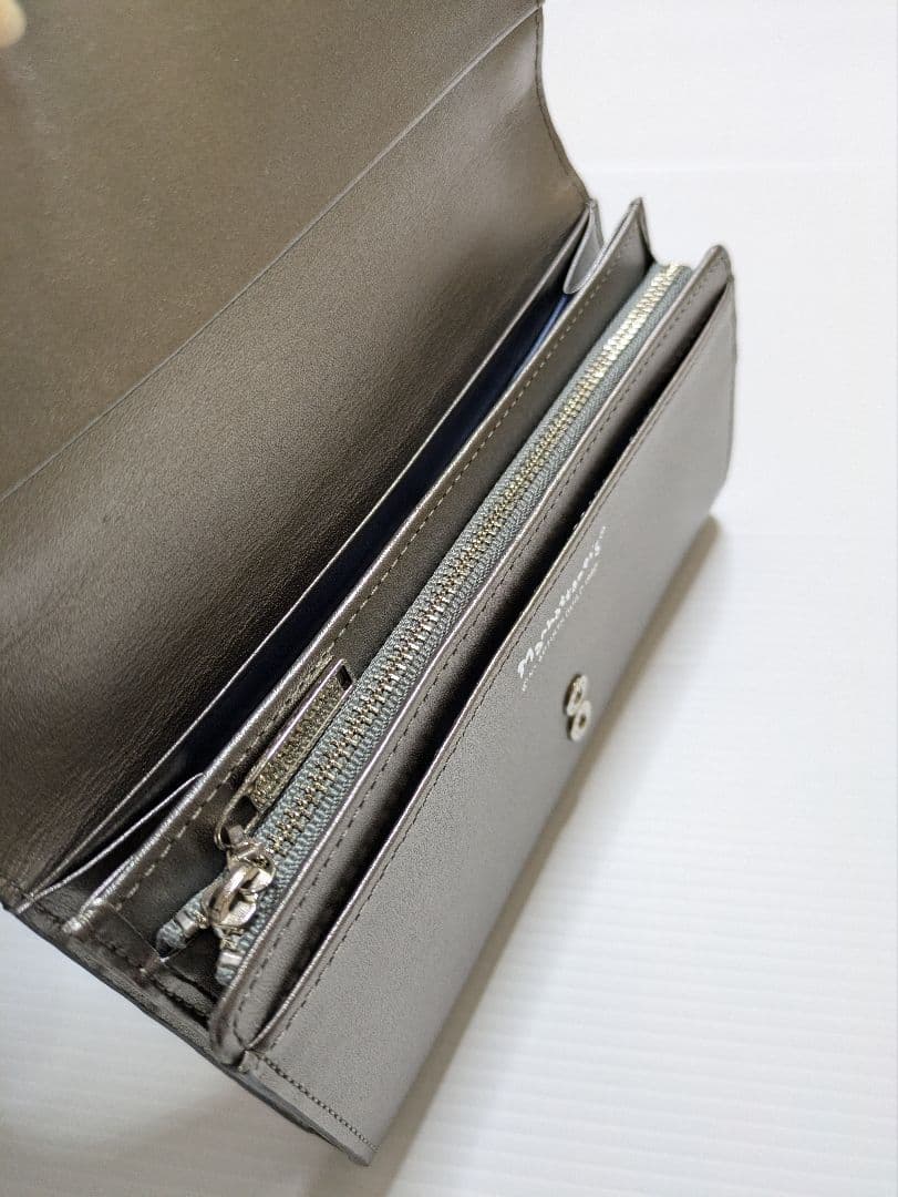 新品未使用 マンハッタナーズ 長財布 かぶせ マンハッタンの空飛び猫