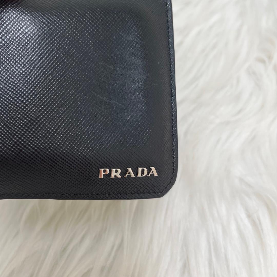 プラダ　PRADA サフィアーノ 二つ折り財布 フィアーノレザー 黒