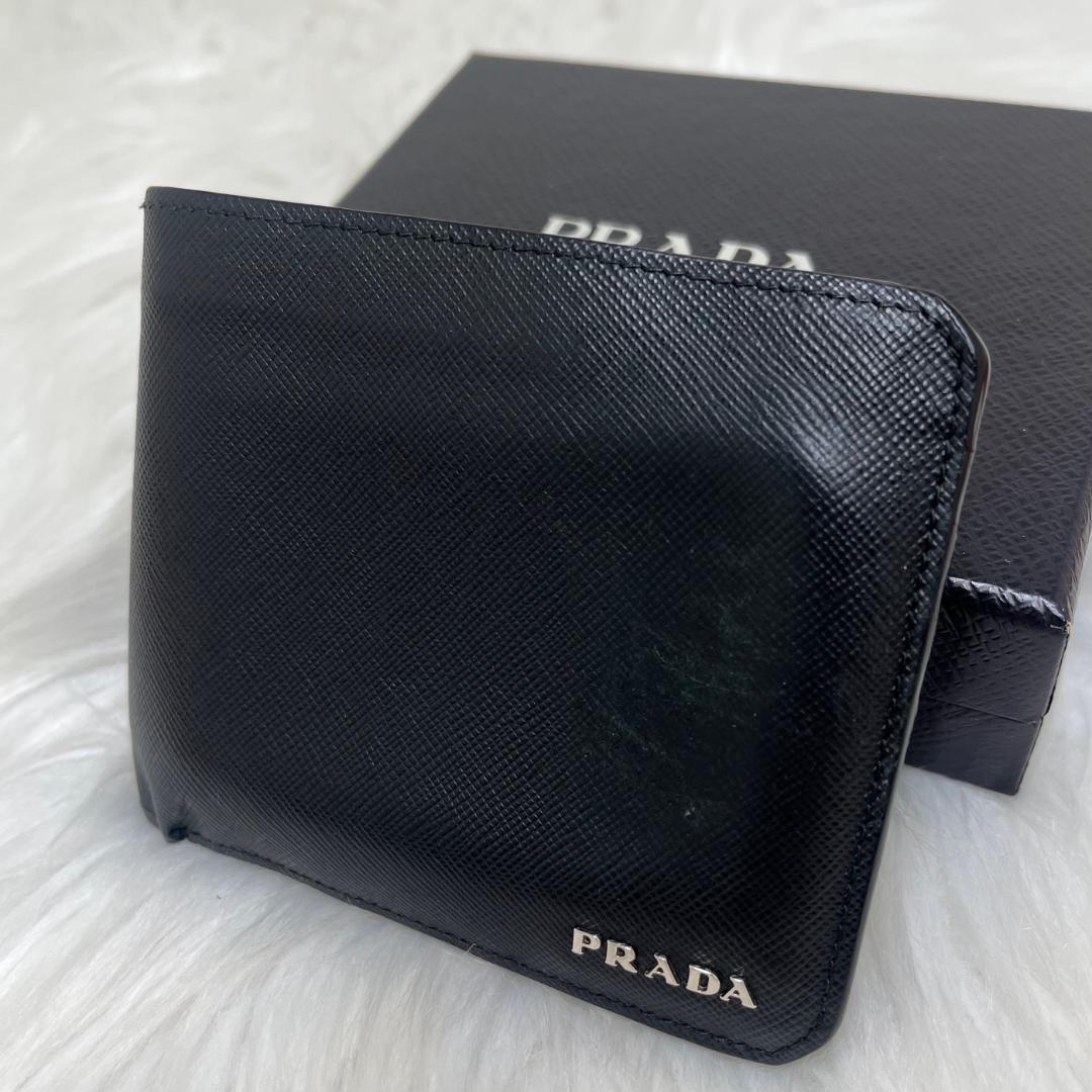 プラダ　PRADA サフィアーノ 二つ折り財布 フィアーノレザー 黒