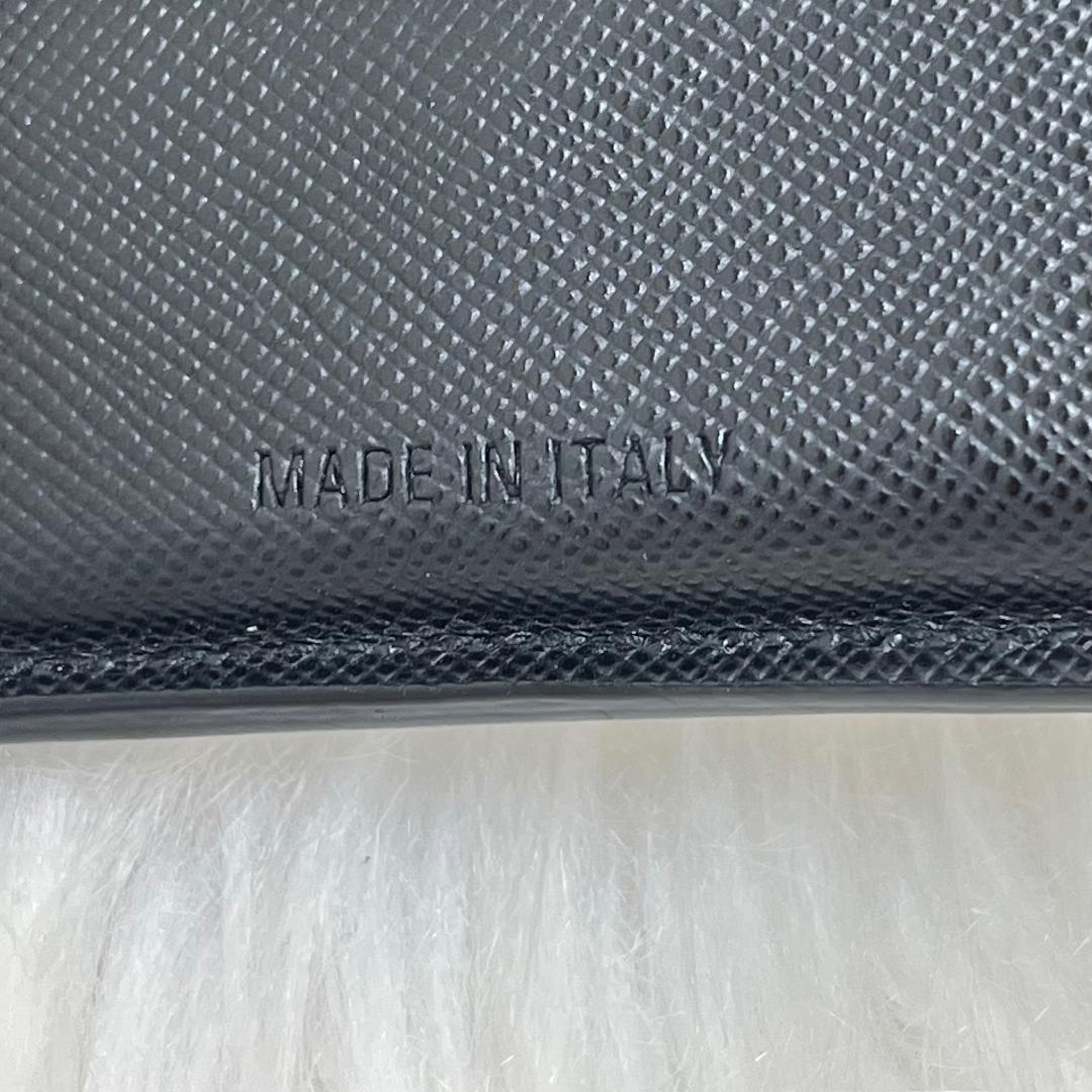 プラダ　PRADA サフィアーノ 二つ折り財布 フィアーノレザー 黒