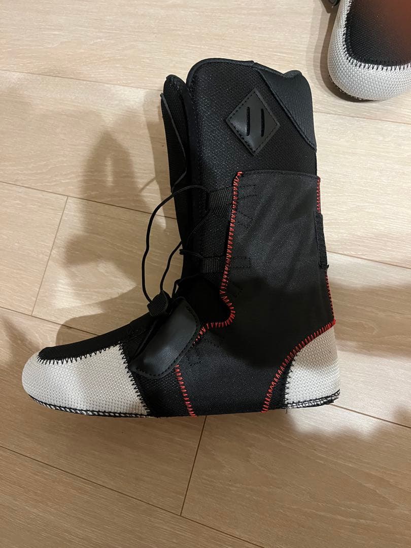 ディーラックス（DEELUXE）インナーブーツ　（STAGE4 ）27.5㎝