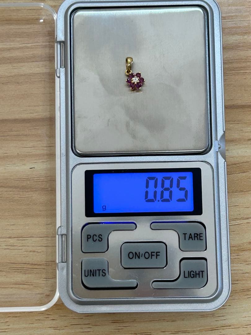 DDS様　K18 トップ　ルビー　ダイヤ　付き　トップのみ　花　ピンク　金