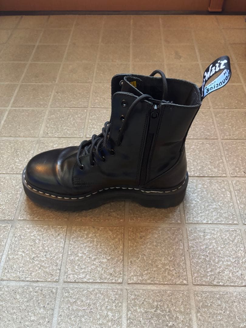 Jadon ホワイトステッチ8ホールブーツ UK8