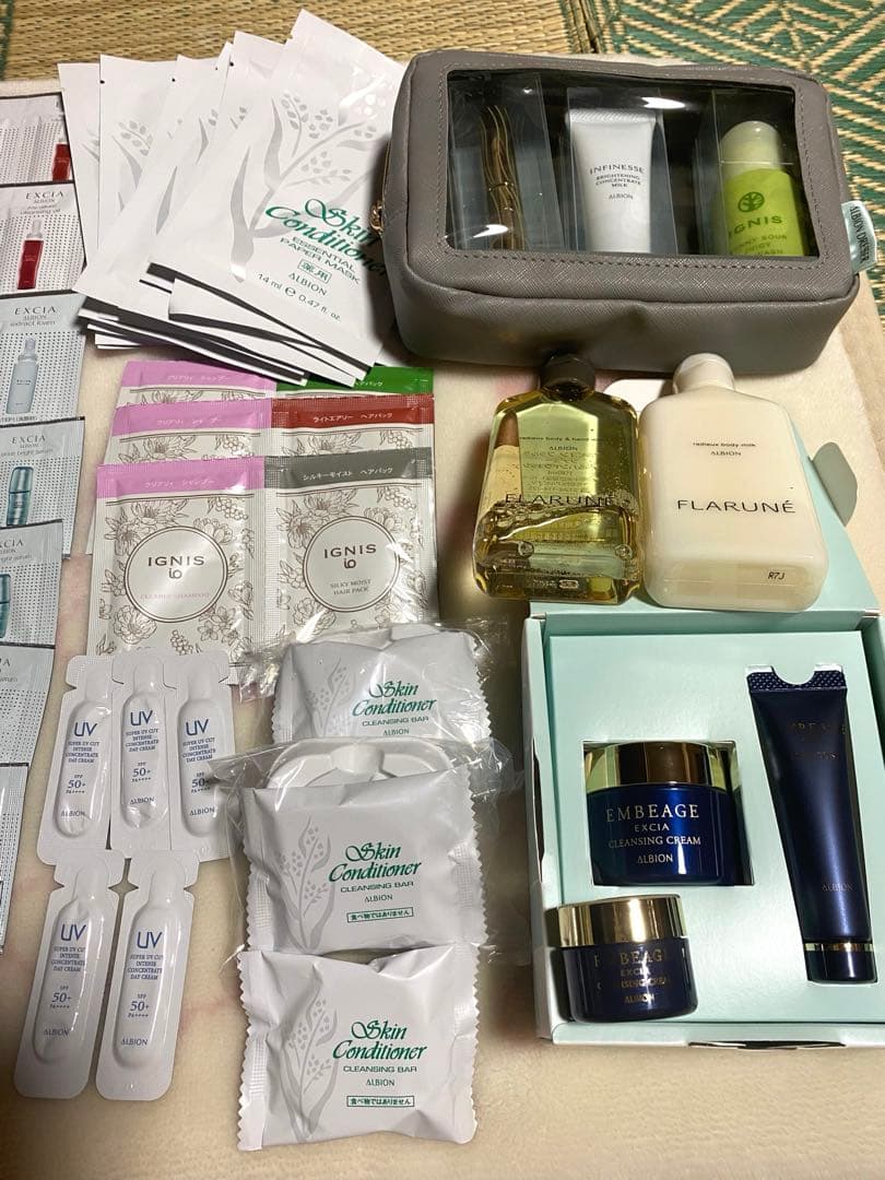 アルビオン　アンベアージュ　エクシア　イグニス　美容液　日焼け止め　パック