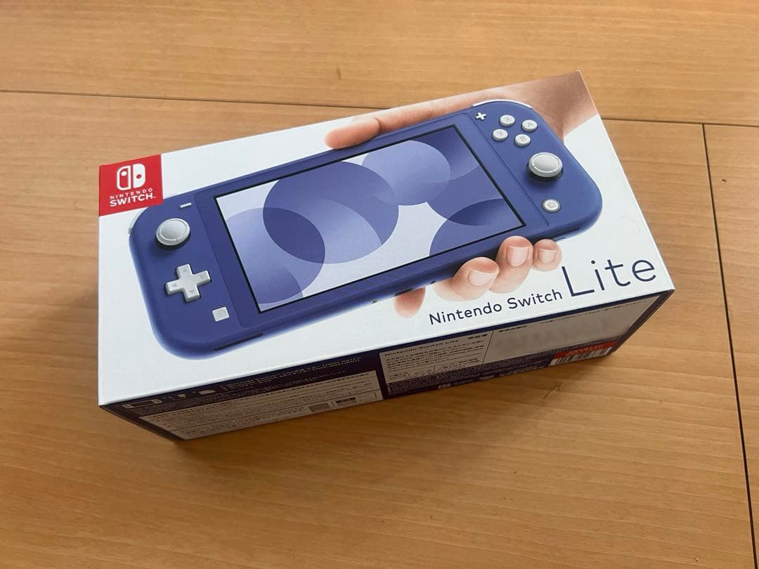 Switch Nintendo Lite ブルー　3/18まで値引きok!