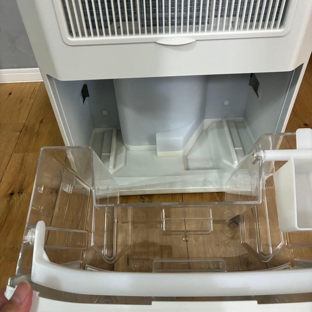 『美品』CORONA 冷風・衣類乾燥除湿機 CDM-F1022 2022年製