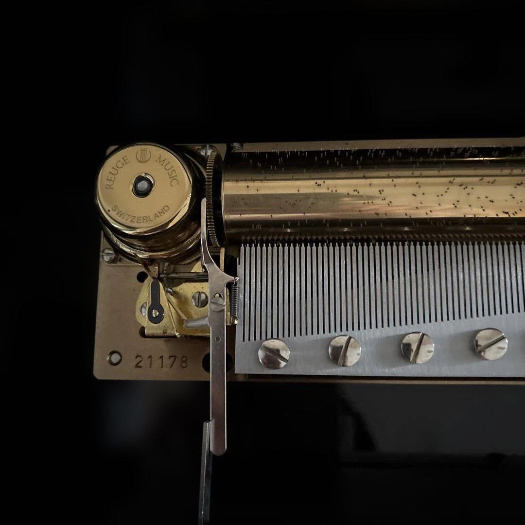 リュージュ　オルゴール　144弁　 白薔薇象嵌　共鳴箱　オルゴール療法 カノン