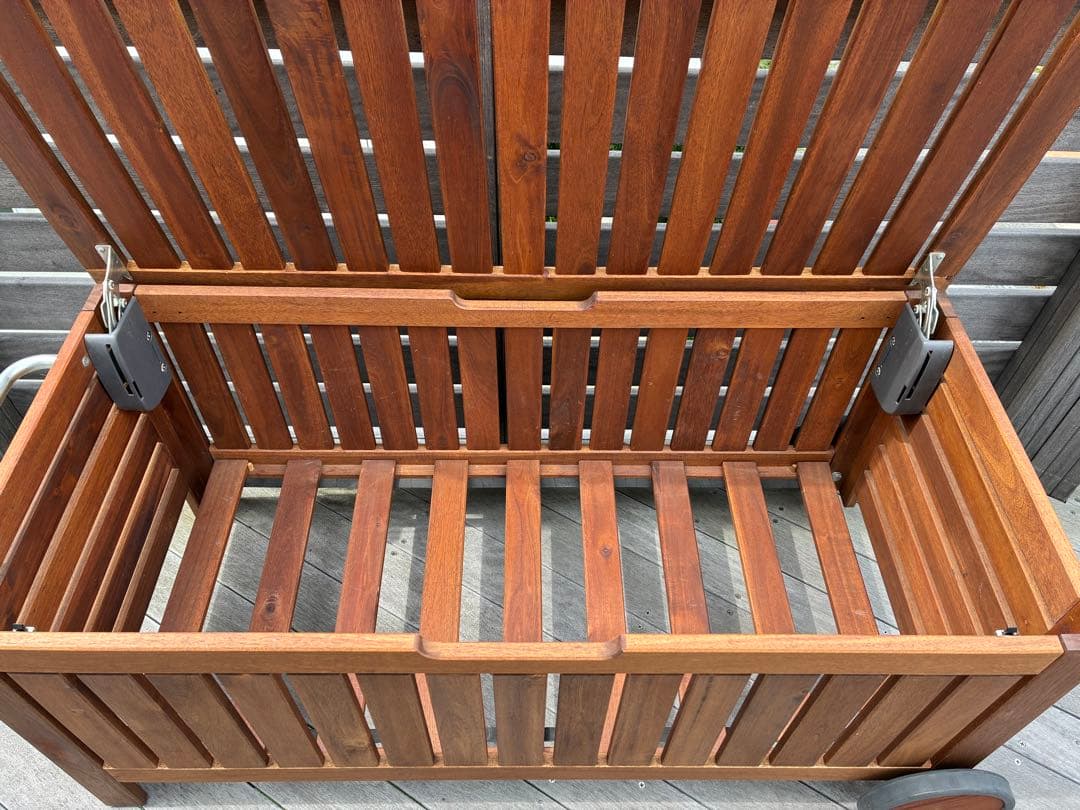 IKEAアウトドア木製収納ベンチキャビネット「エップラロー」