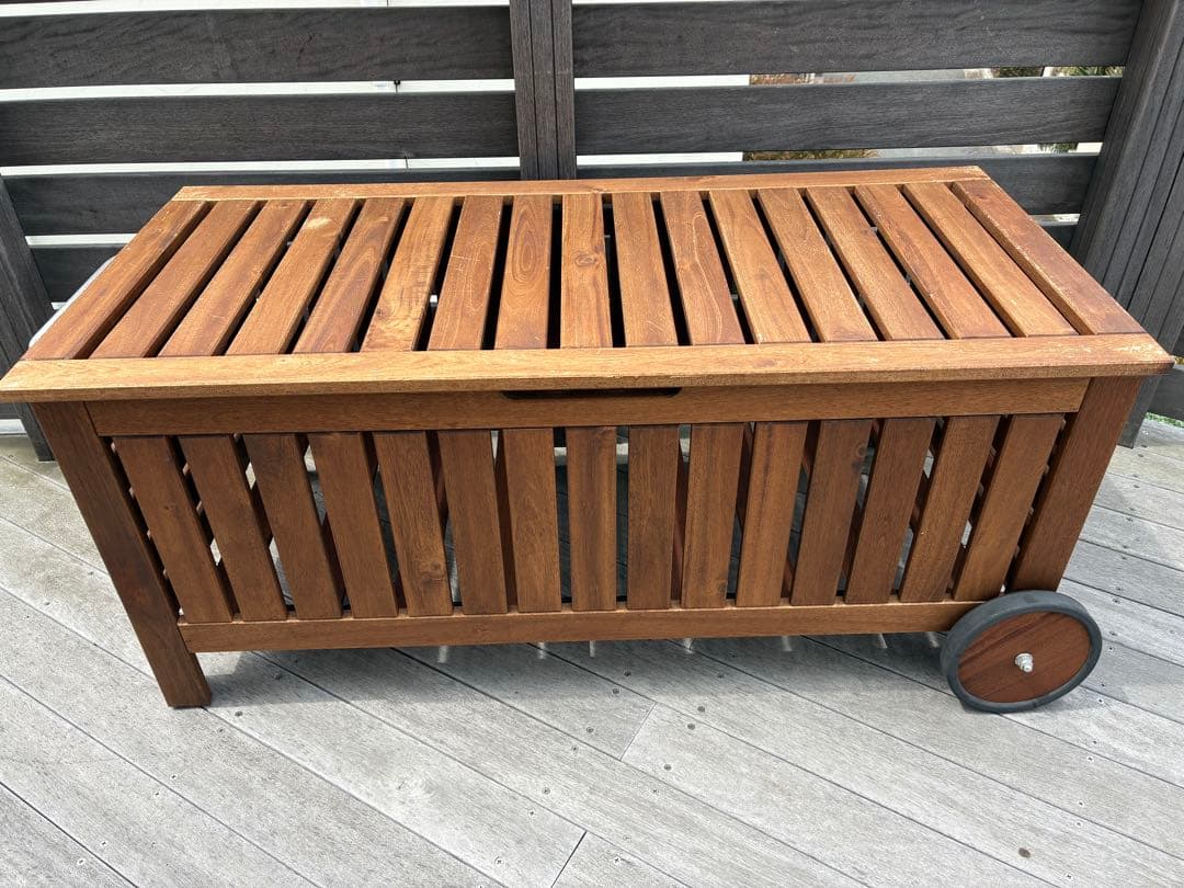 IKEAアウトドア木製収納ベンチキャビネット「エップラロー」