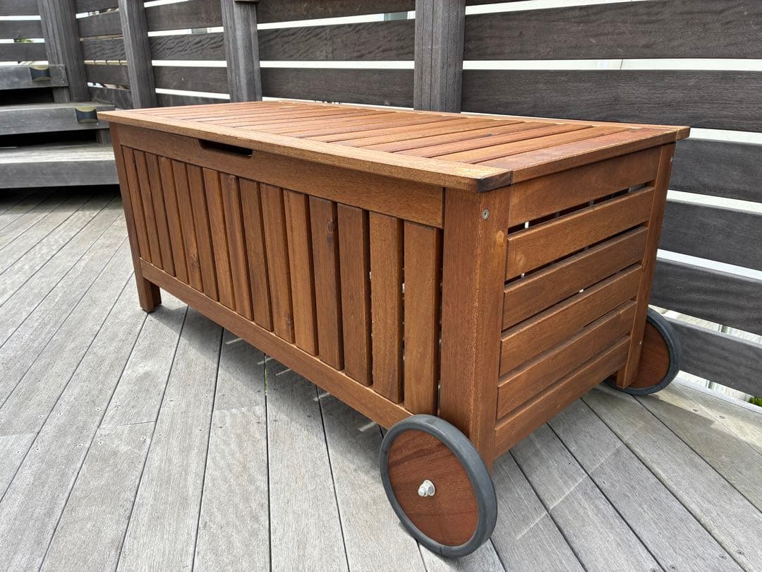 IKEAアウトドア木製収納ベンチキャビネット「エップラロー」