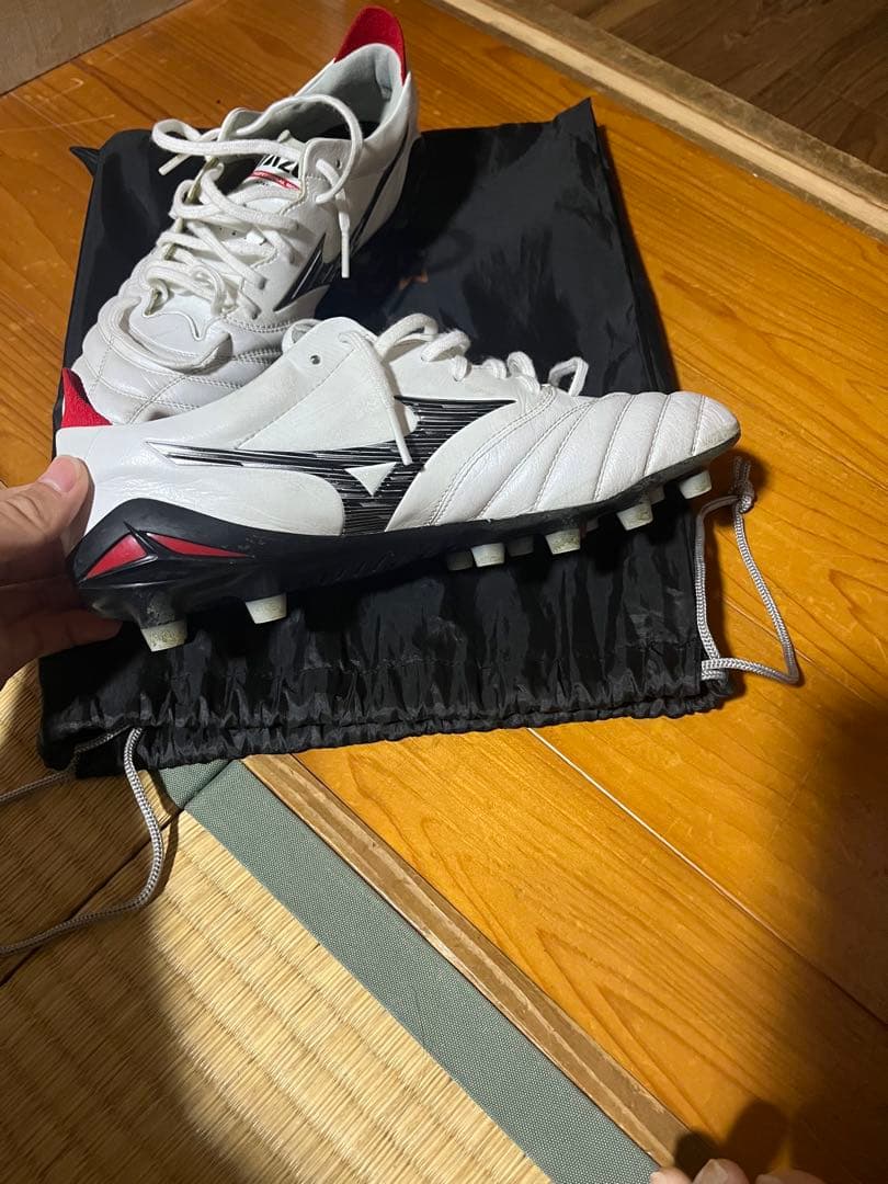 Mizuno サッカーシューズ スパイク ホワイト/ブラック/レッド