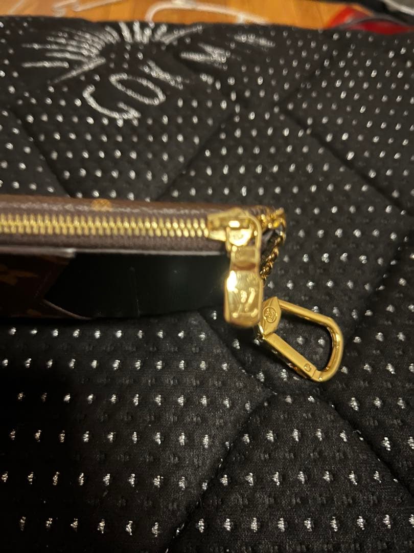 ヴィトン　カードキーケース