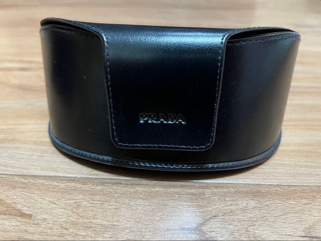 希少PRADA ブラック サングラス ケース付き