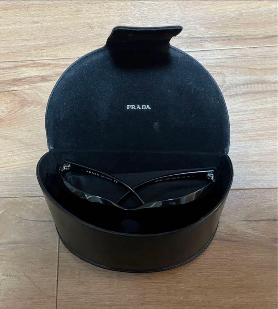希少PRADA ブラック サングラス ケース付き