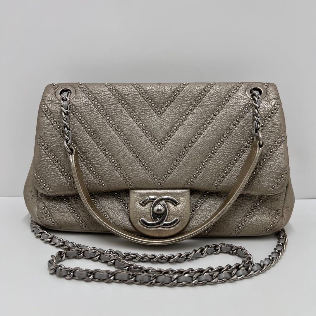 A*I様 CHANEL ショルダーバッグ Vステッチ (シェブロン) カーフ ゴ