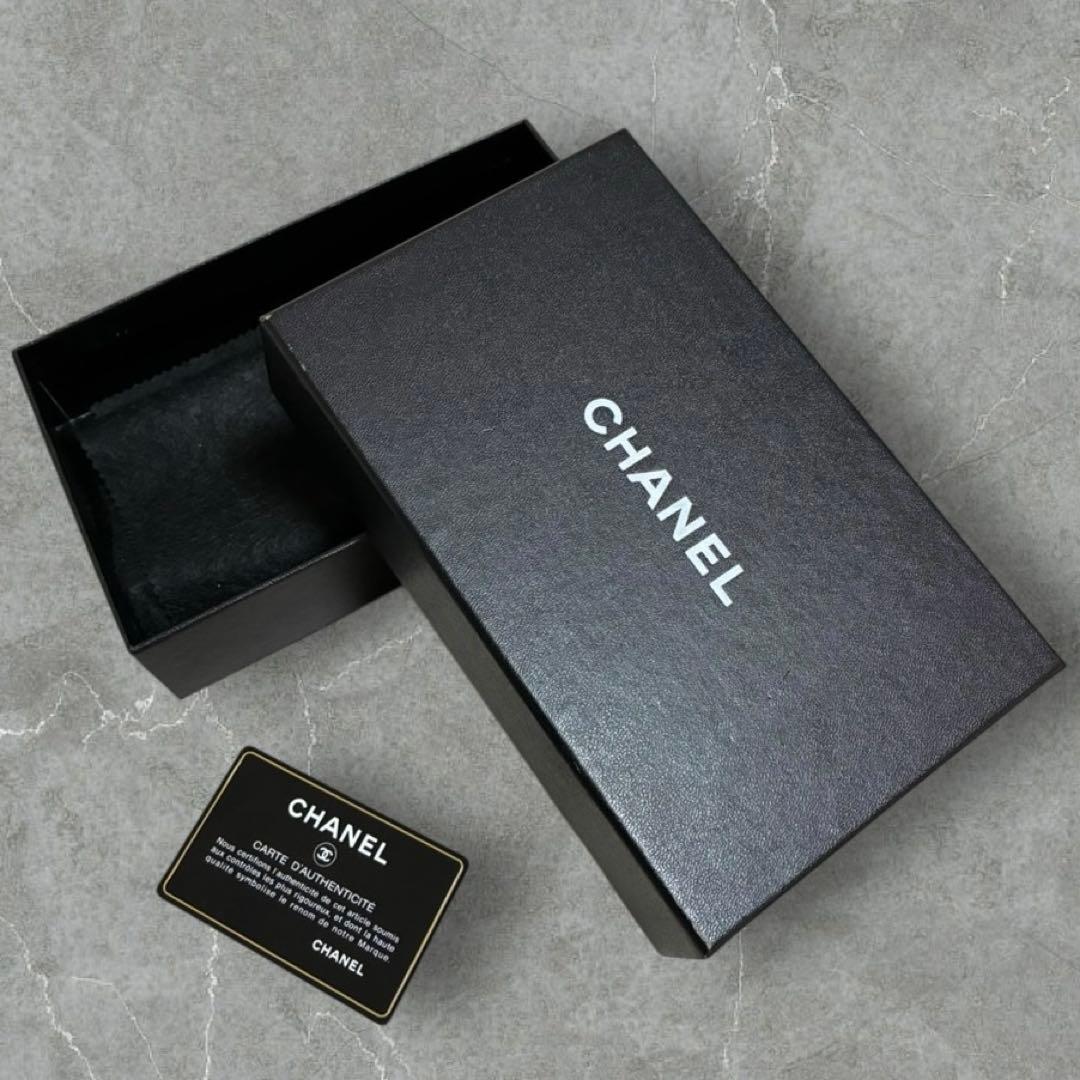 バッグ CHANEL camellia chain leather party bag