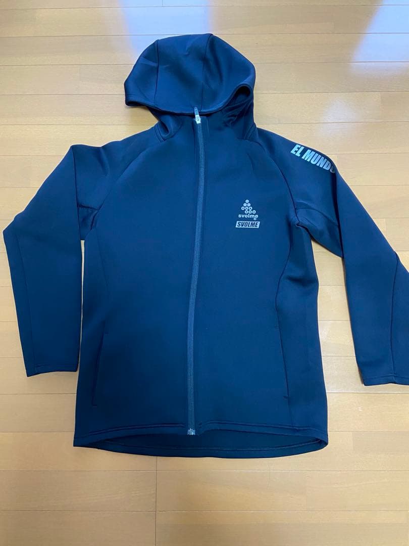 スボルメ　ジャージ上下　サイズＬ　美品