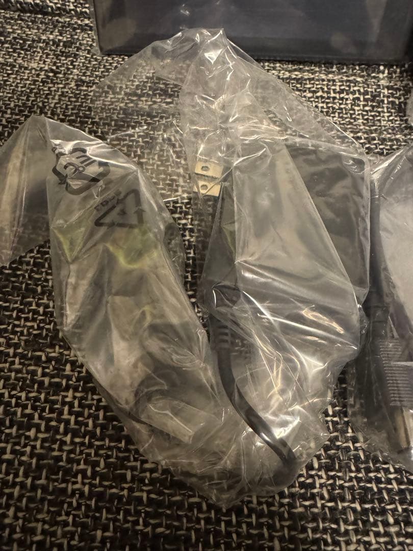 未使用 Nintendo Switch 本体（ジョイコン、グリップなし）