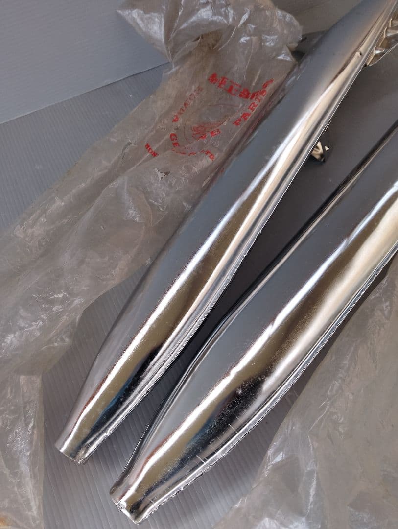 ホンダ 純正部品マフラー2個セット MADE IN JAPAN(あ18)