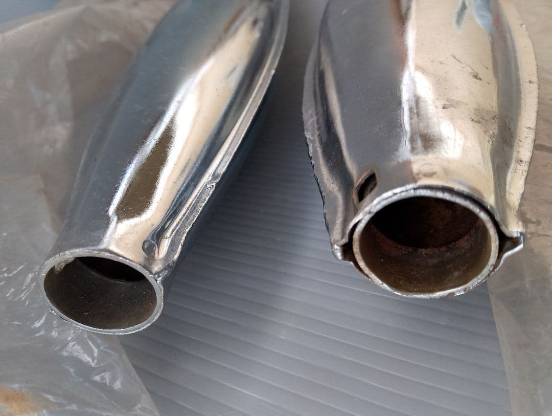 ホンダ 純正部品マフラー2個セット MADE IN JAPAN(あ18)