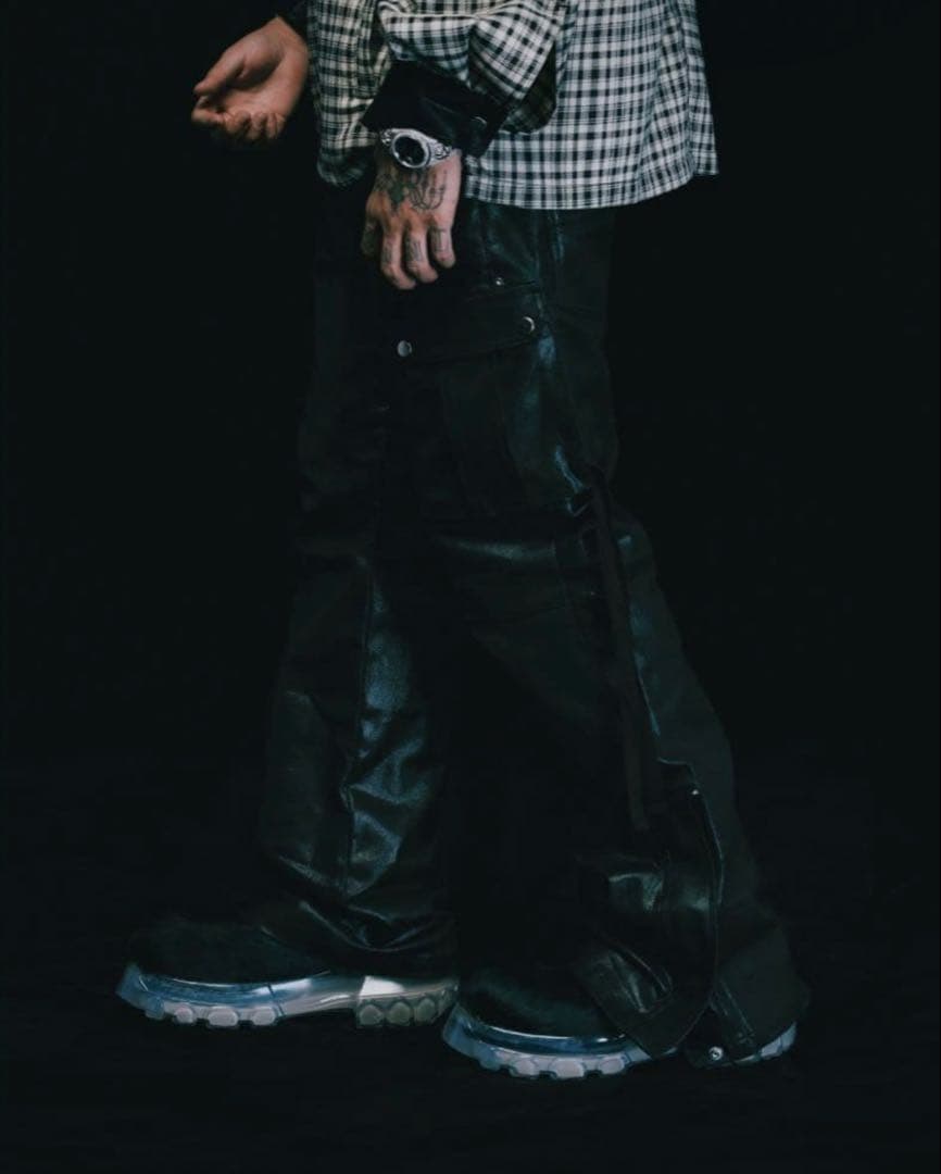 【yzerr kohjiya 着用】Breath コーティング カーゴパンツ