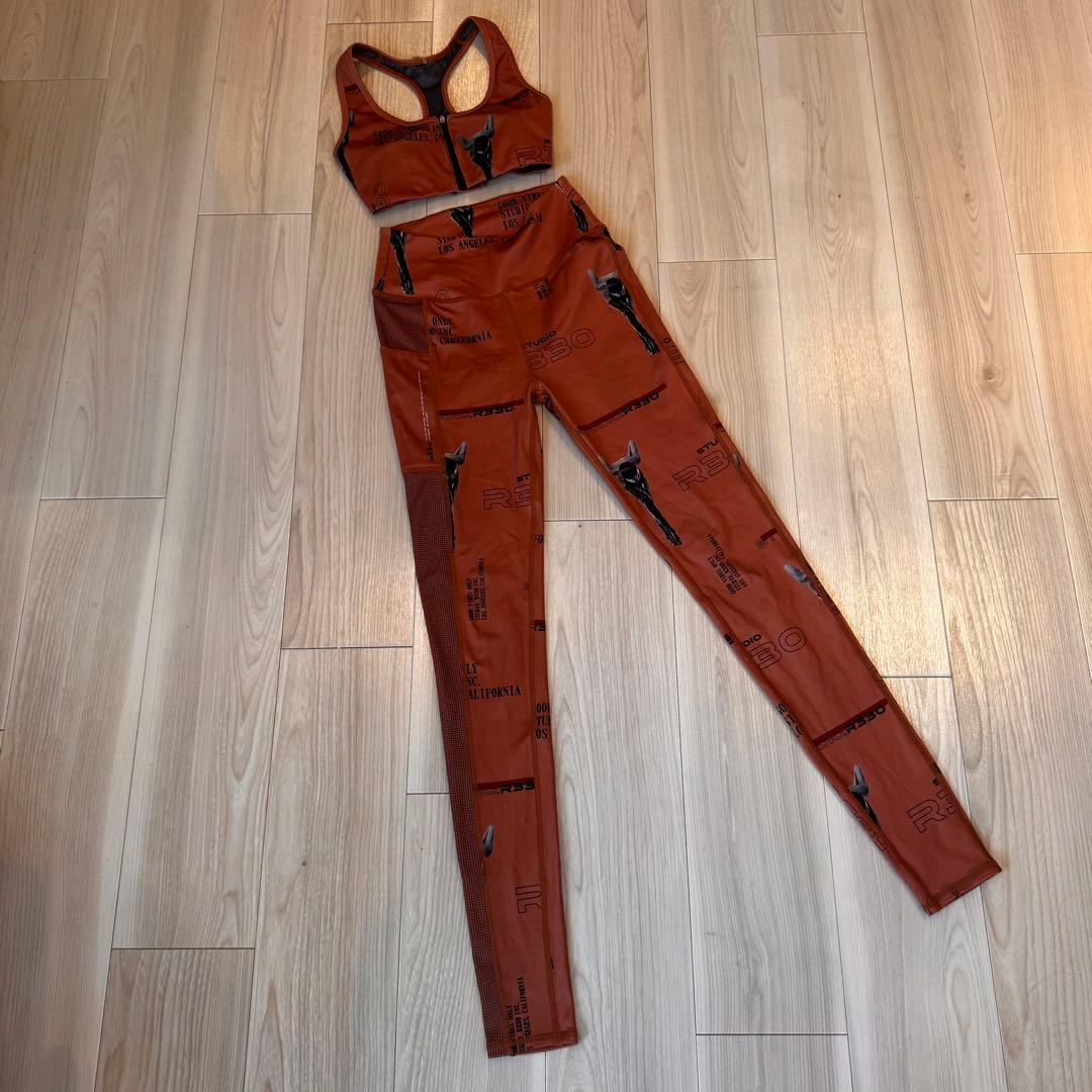 Studio R330 トレーニングブラ×レギンス セットXSサイズ