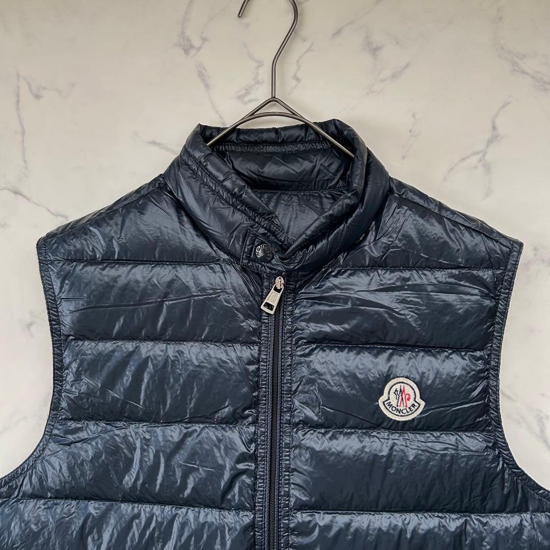 モンクレール ダウンベスト GUI ワッペン ネイビー 0