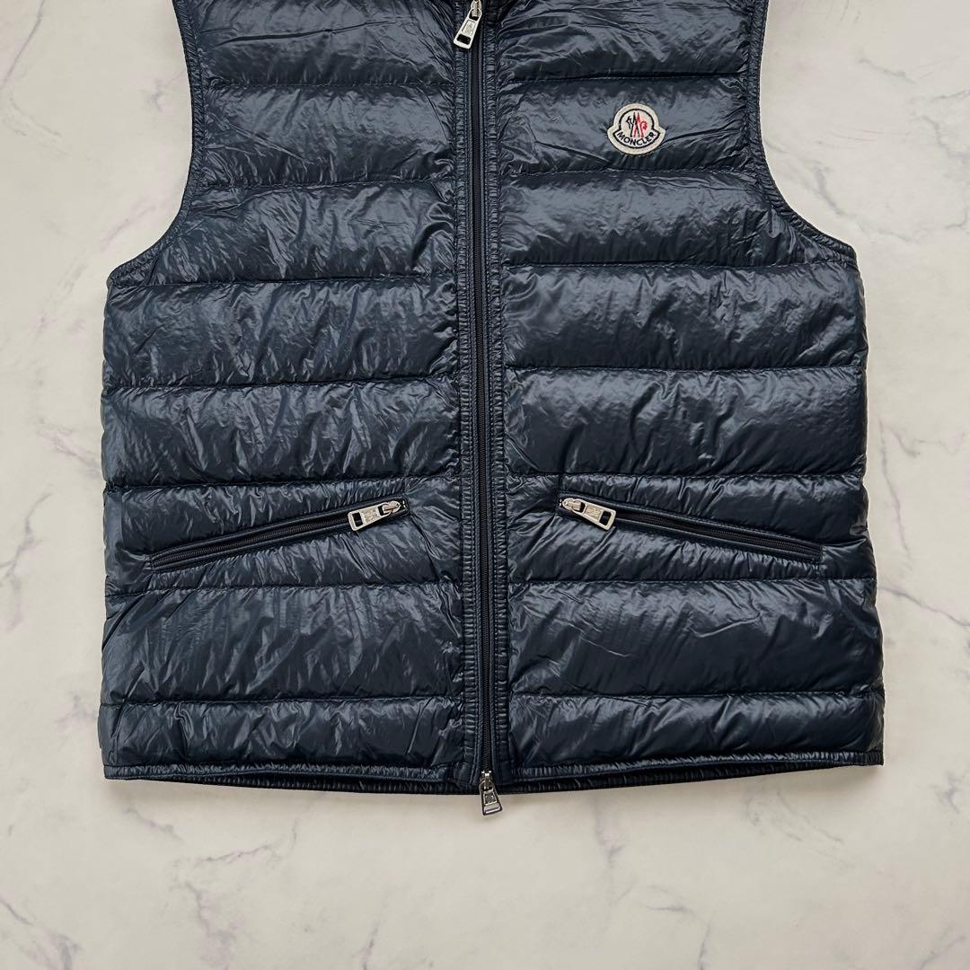 モンクレール ダウンベスト GUI ワッペン ネイビー 0