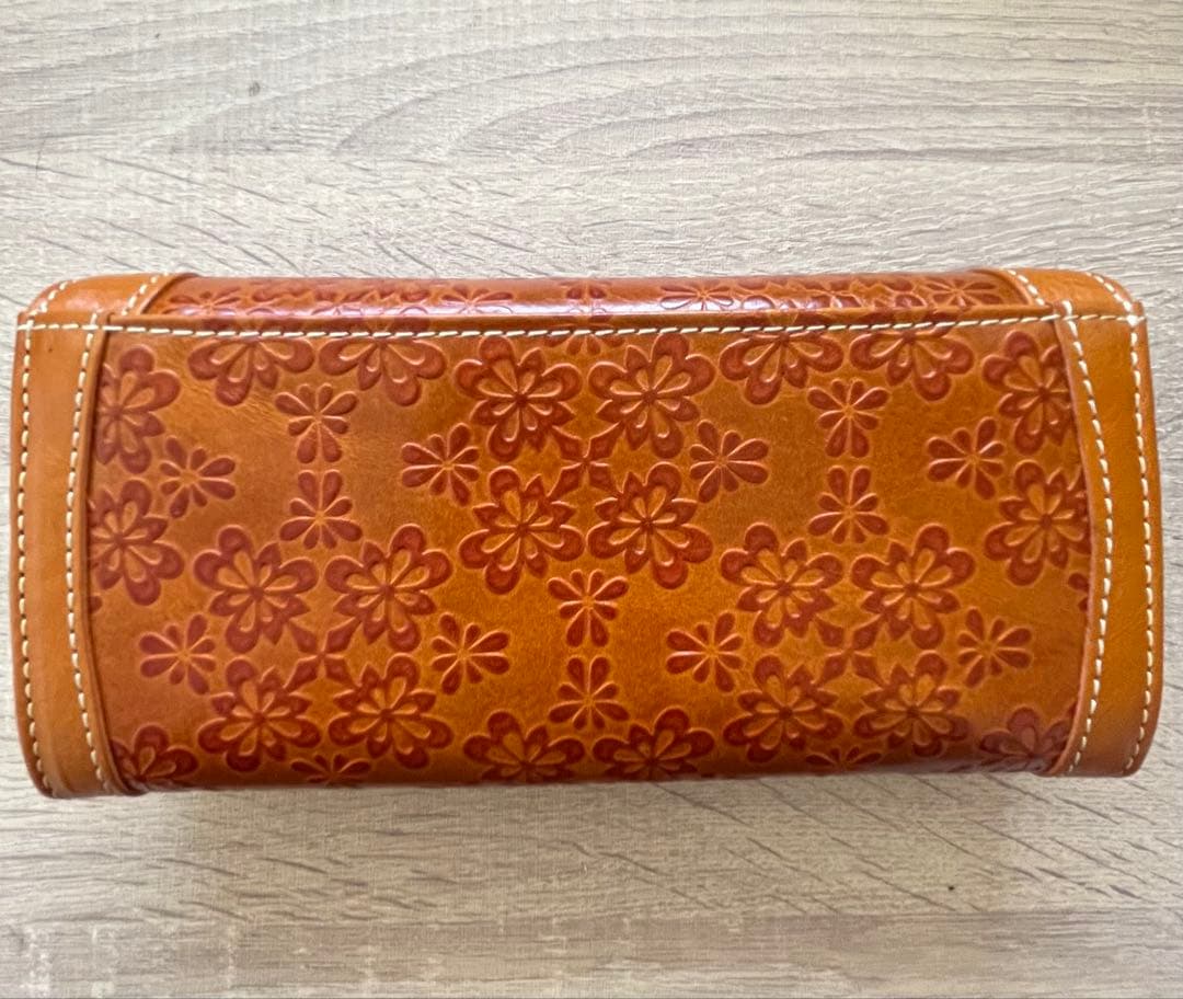 ダコタ フィオラ 二つ折り長財布