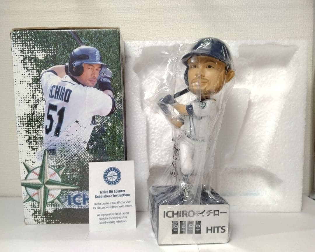 新品　2011 イチロー ヒットカウンターボブルヘッド　球場配布　マリナーズ