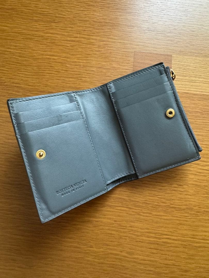 ボッテガ　Bottega Veneta スモール カセット 二つ折り財布　グレー