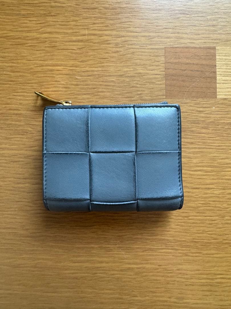 ボッテガ　Bottega Veneta スモール カセット 二つ折り財布　グレー