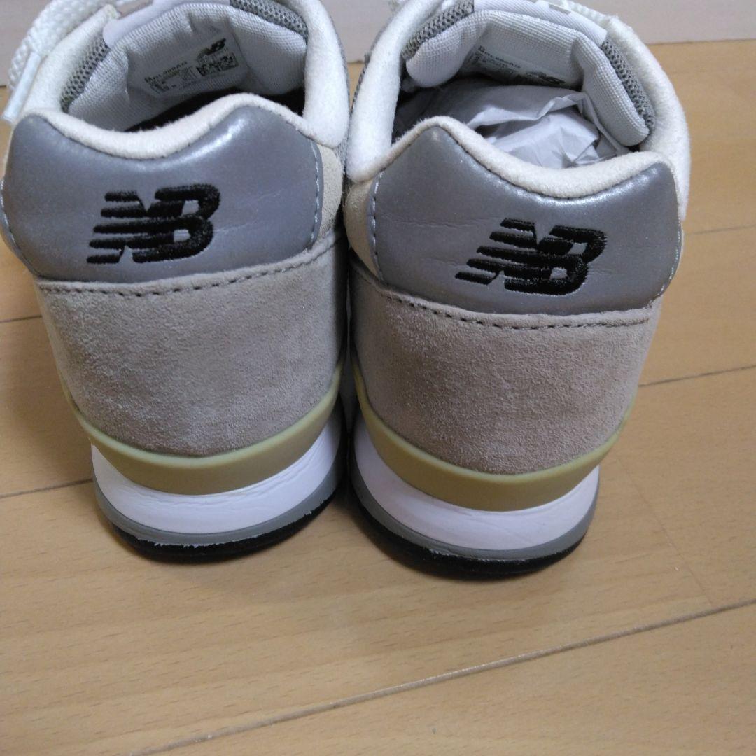 【専用です】New Balance 996 スニーカー ベージュ　グレー