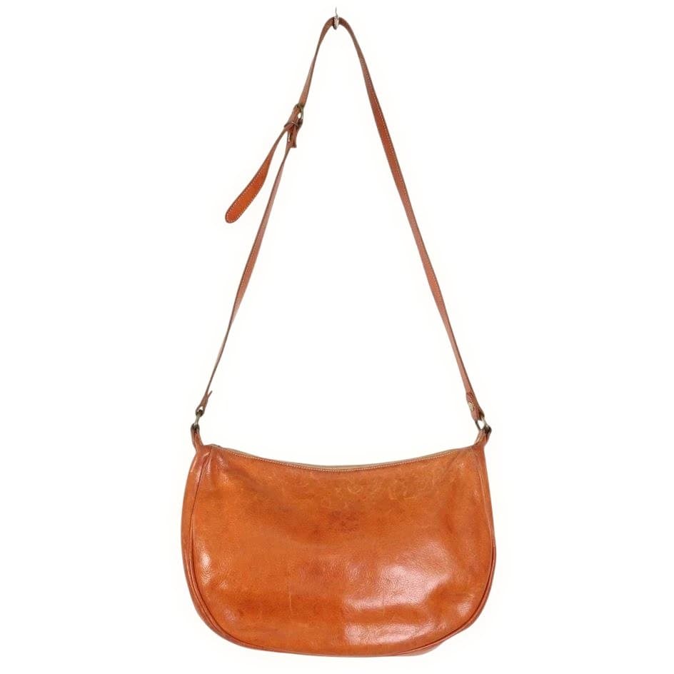 IL BISONTE　イルビゾンテ　本革 三日月型 ショルダーバッグ　ヌメ革