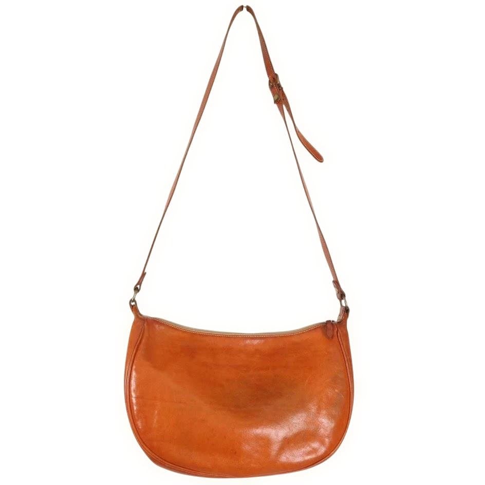 IL BISONTE　イルビゾンテ　本革 三日月型 ショルダーバッグ　ヌメ革