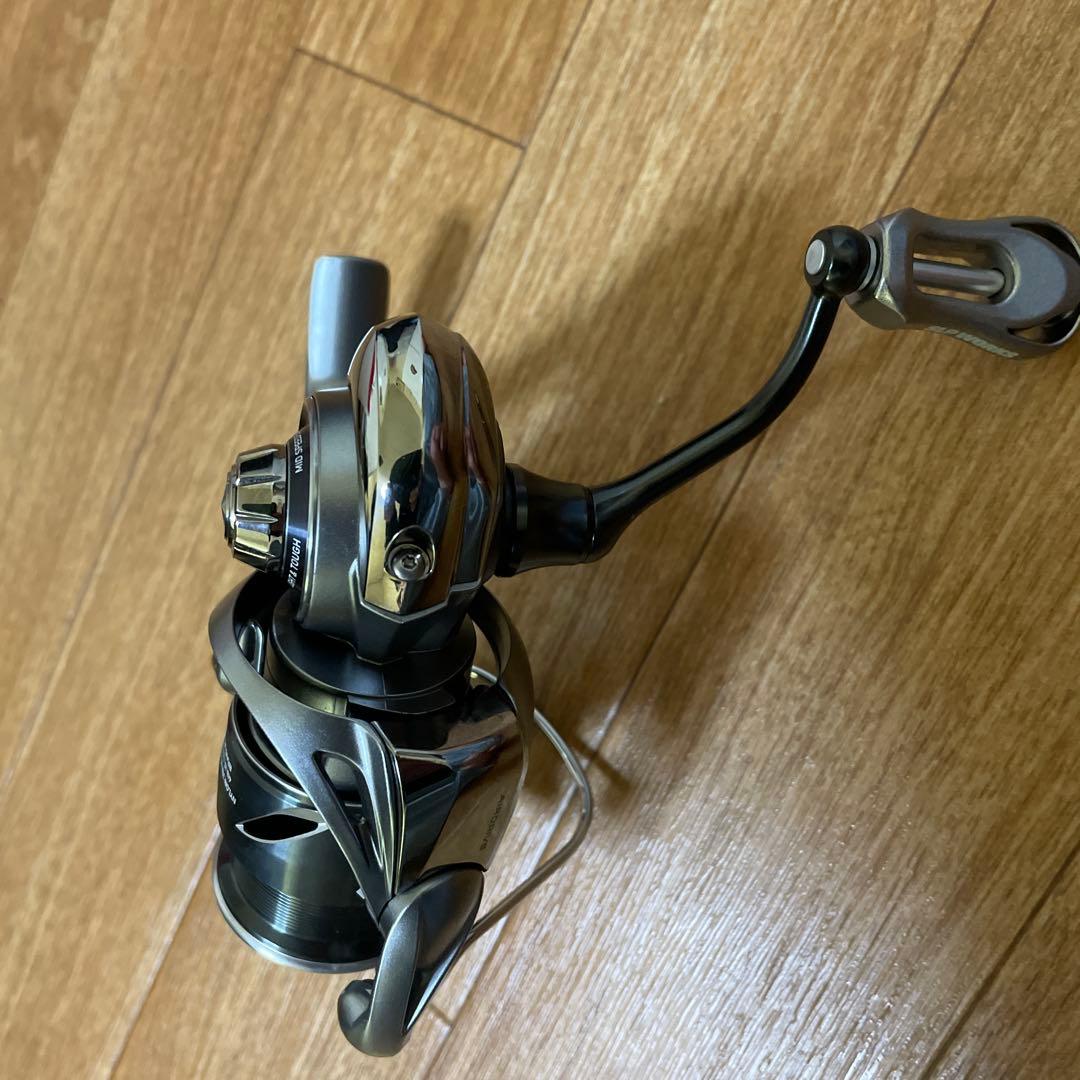 25CALDIA FC LT2000S スピニングリール