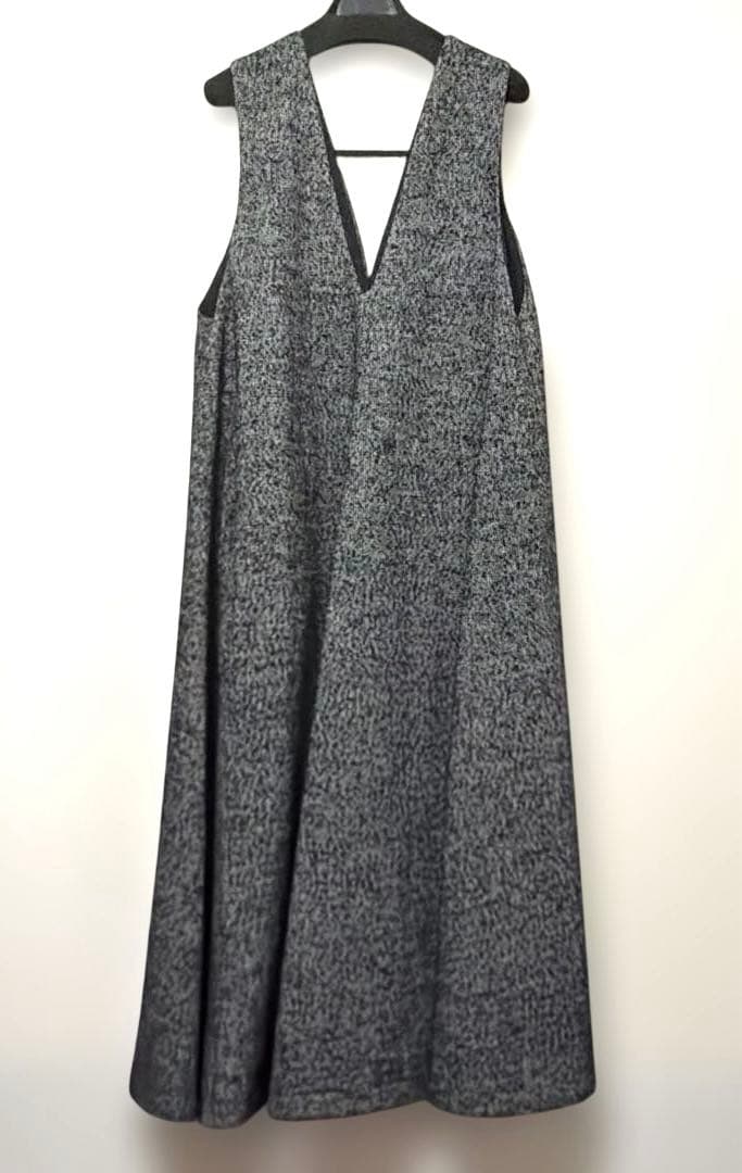 本日限定セール☆新品⭐︎エレンディーク　ツィードディープVネックワンピース01