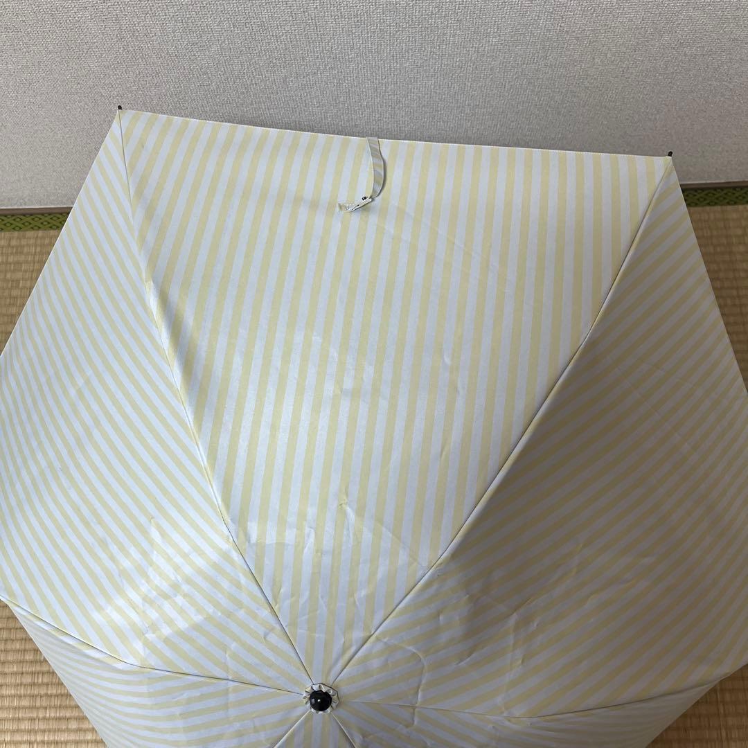 値下げ歓迎　サンバリア100 日傘３段折 イエローストライプ