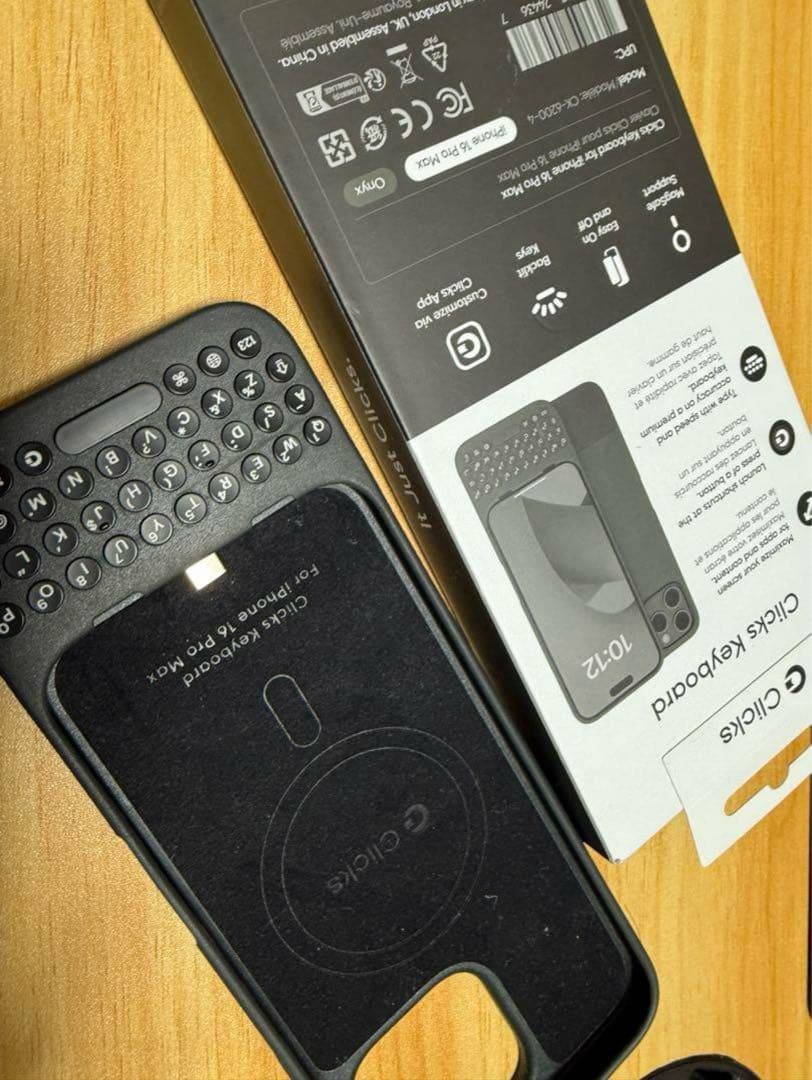 Clicks Keyboard for iPhone 16ProMax用