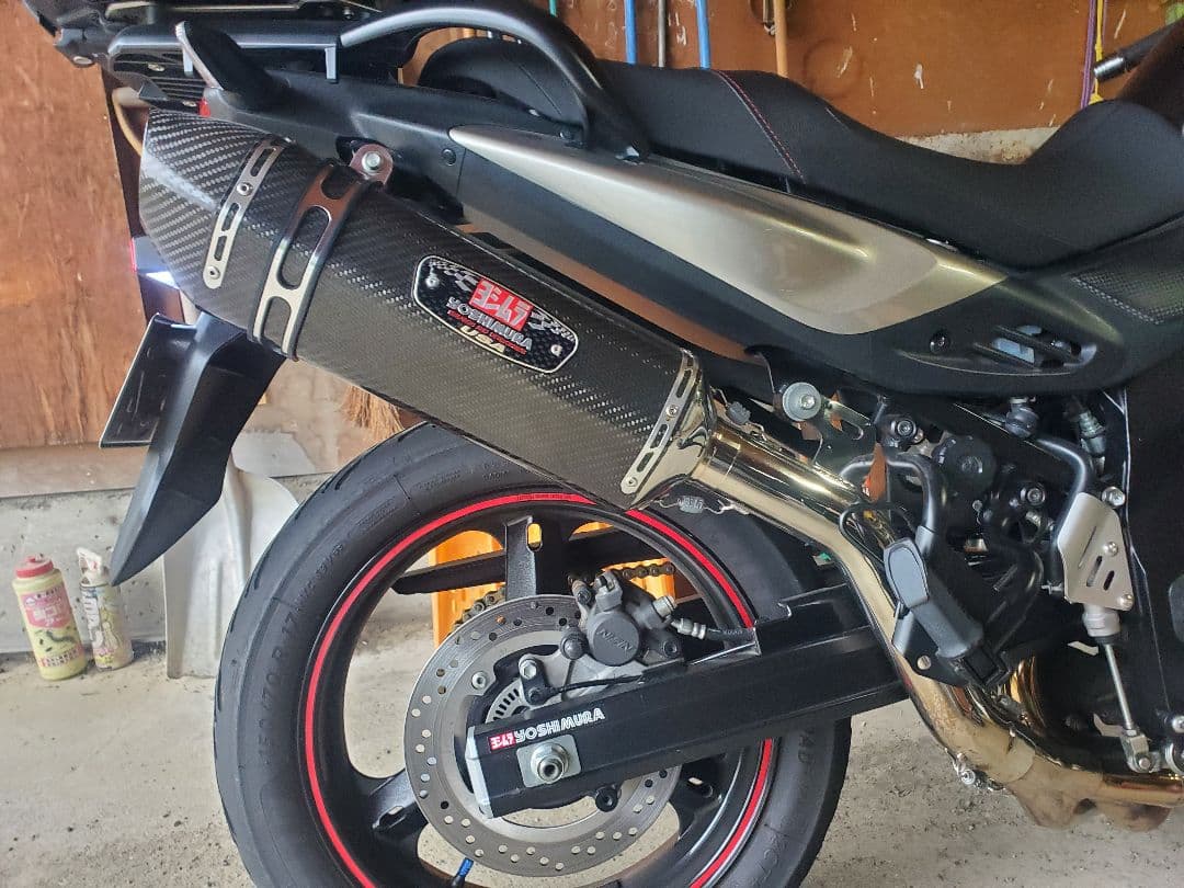 USヨシムラ用カーボンファイバー製マフラー　　Vストローム650　VP56A