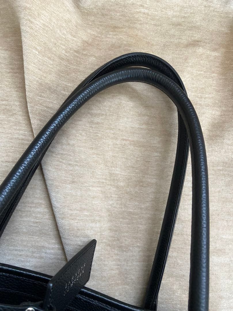 人気モデル バーニーズニューヨーク トートバッグ 肩掛け シボ革 レザー