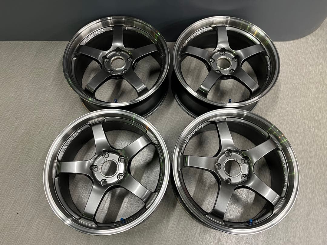 w*n様 ADVAN Racing GT 18×8.0J 120-5 +46 4