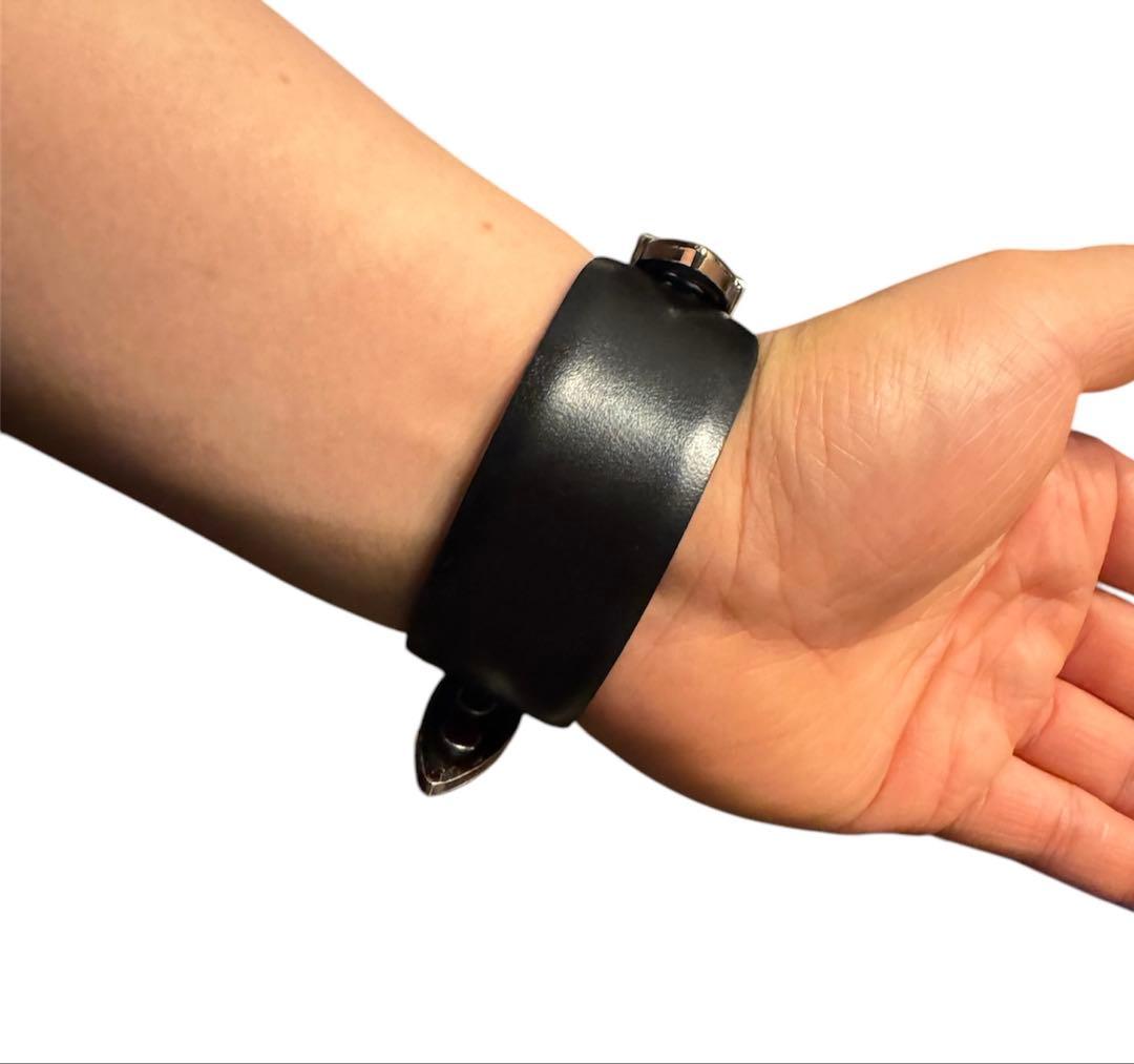 TOGA PULLA ダブルバックルバングル クロコ　ブレスレット