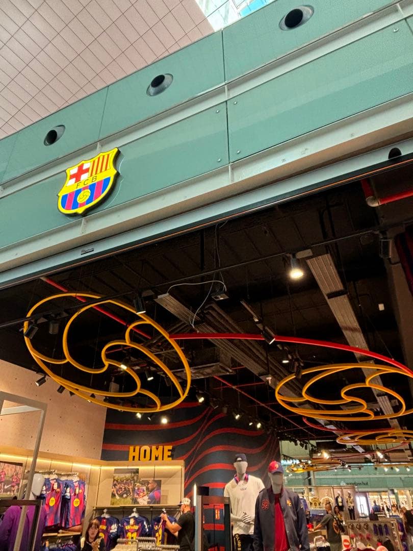 【バルセロナ現地購入】ラミンヤマル オーセンティックユニフォーム 正規品