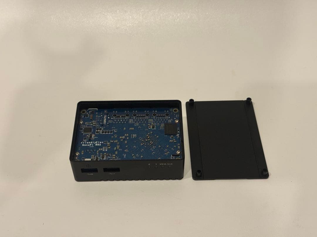 ミニPC NanoPi R6S FriendlyElec