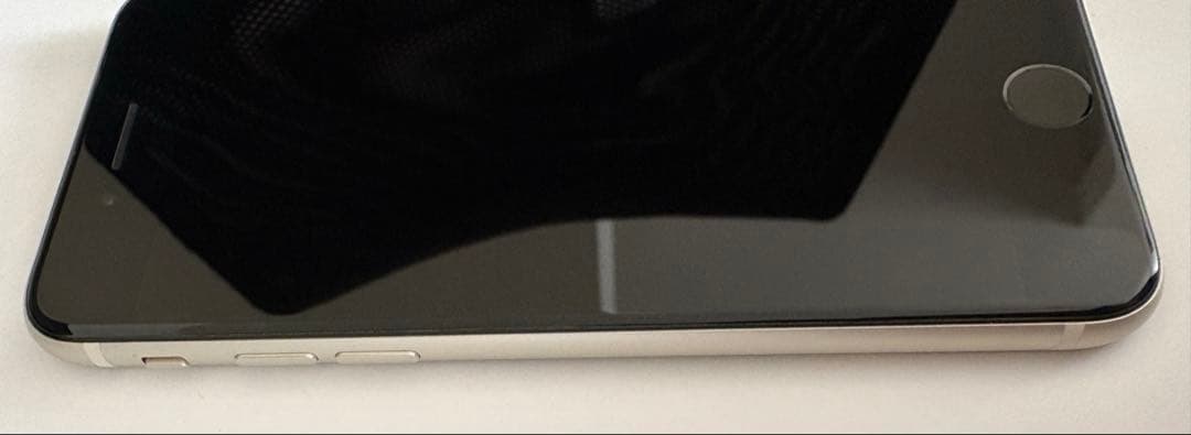 iPhone SE3 128GB (箱,充電ケーブルなど付) SIMフリー