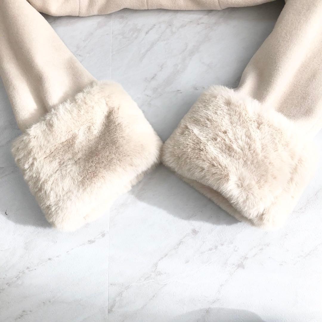 2024AW❤️ フェイクファースリーブペプラムコート　NNB 袖ファー　M